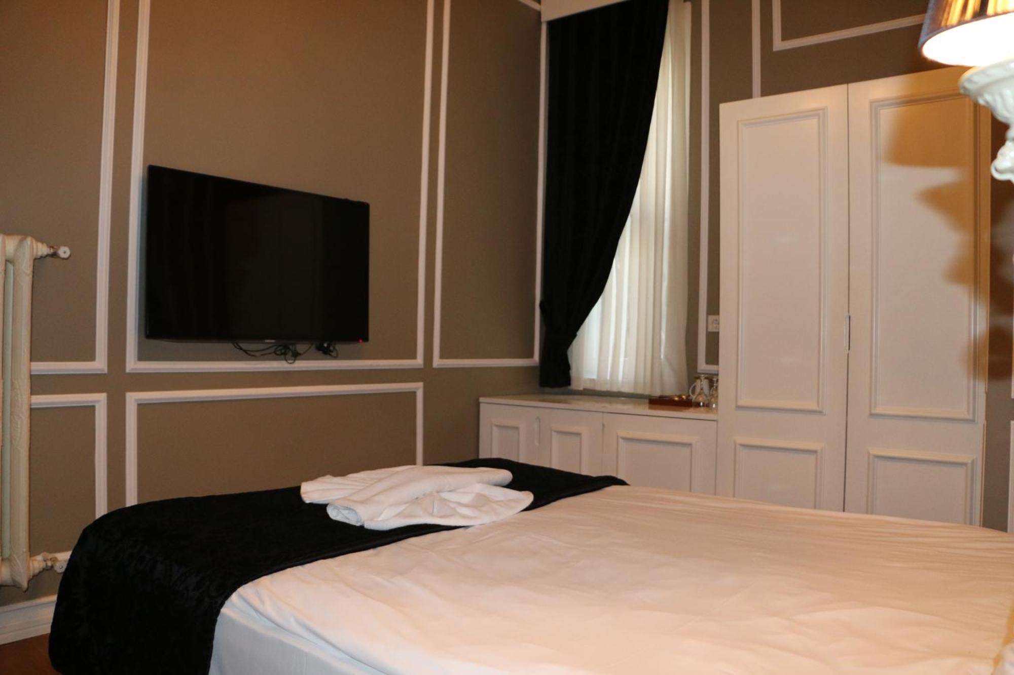 Triada Hotel Taksim - Special Category Istanbul Exterior photo